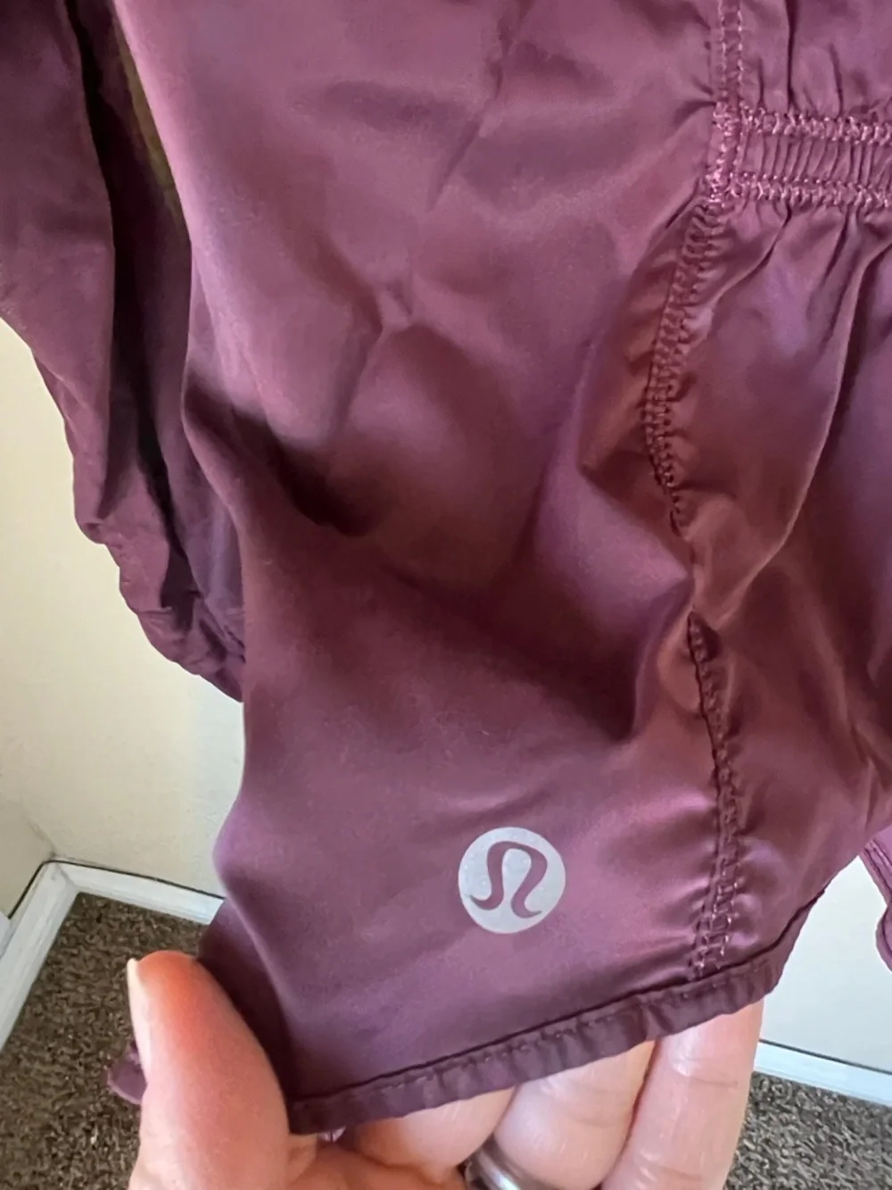 Lululemon burgundy goal crusher pack-away hood zip jacket